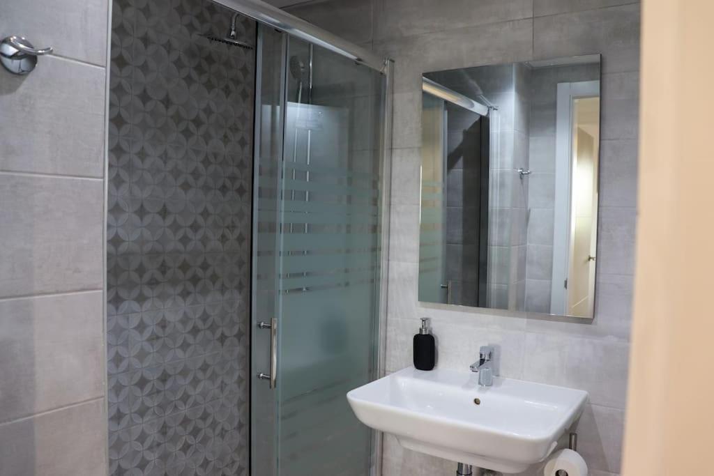 Oasis In Estepona With Parking 5Min From The Beach Exterior photo
