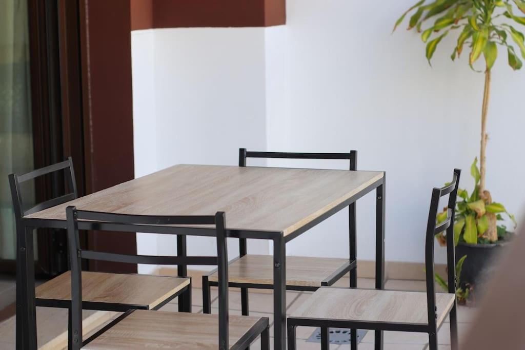 Oasis In Estepona With Parking 5Min From The Beach Exterior photo